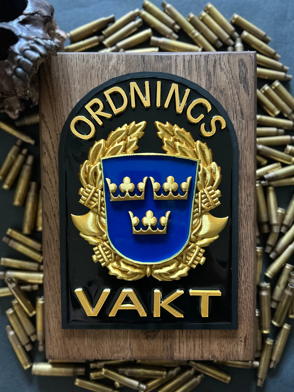 Oak plaque with custom 3d logo with epoxi