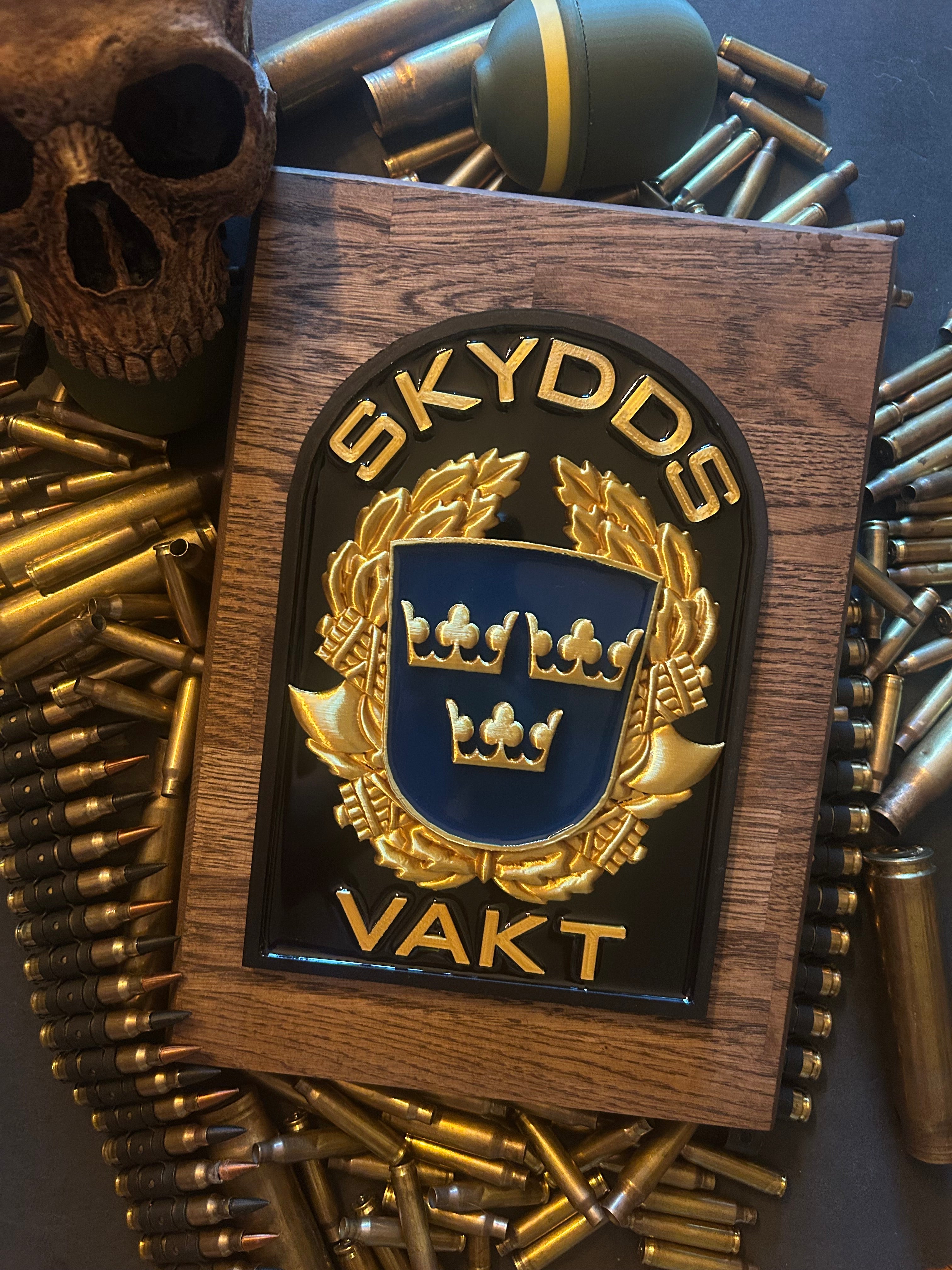 Oak plaque with custom 3d logo with epoxi